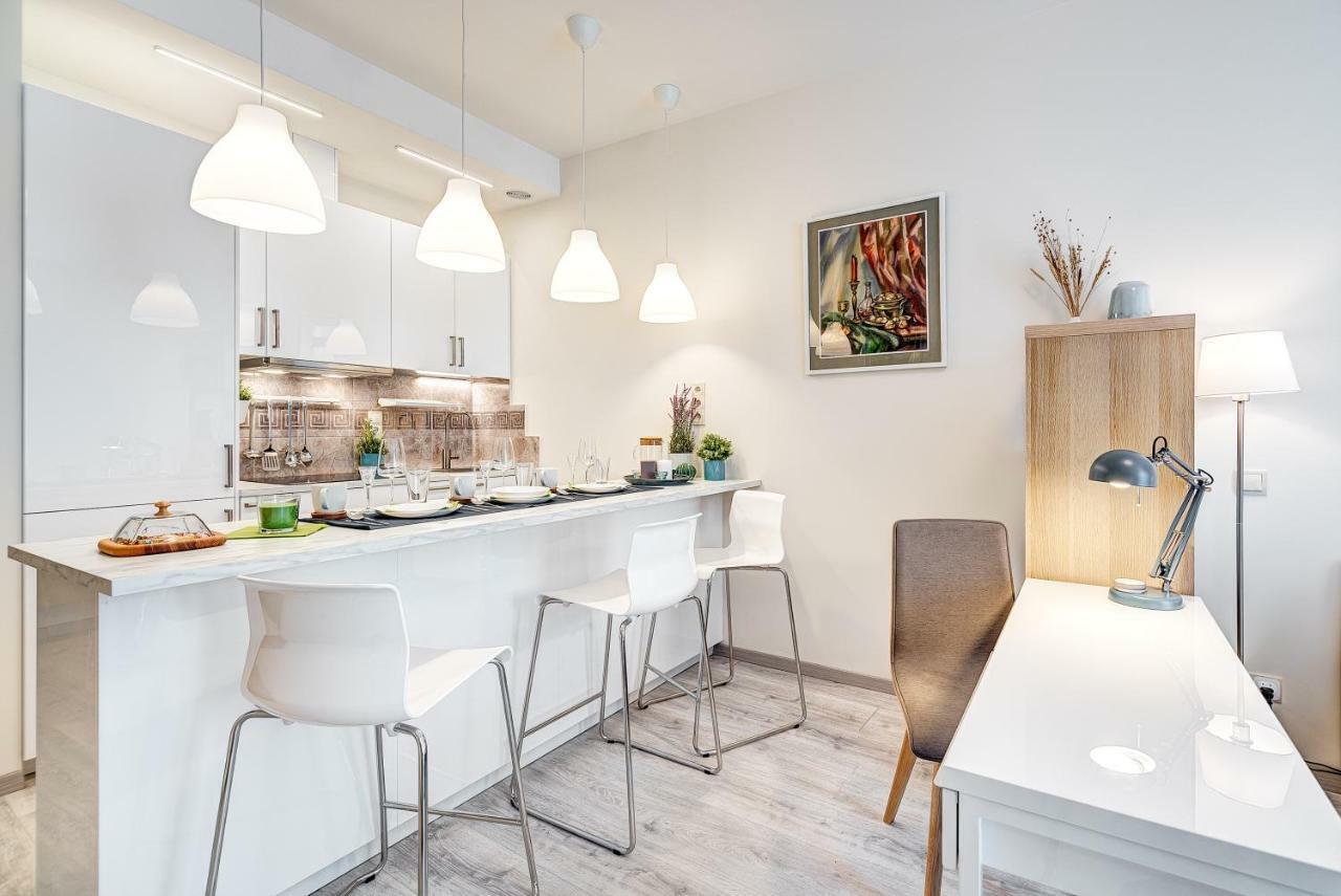 Happy Inn Studio Historic Center, Self Check-In, Ac, Parking In The Undergrnd Garage, Вильнюс Экстерьер фото