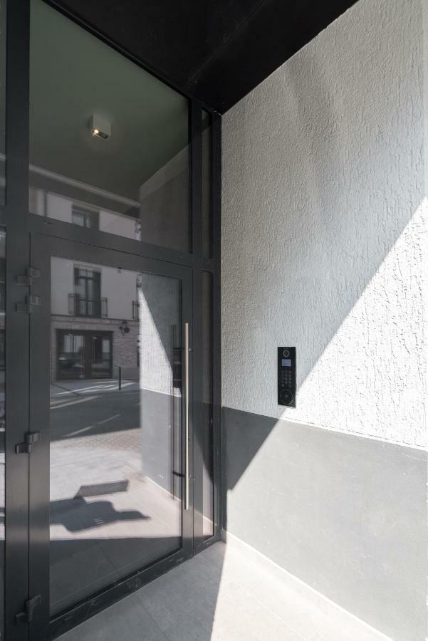 Happy Inn Studio Historic Center, Self Check-In, Ac, Parking In The Undergrnd Garage, Вильнюс Экстерьер фото